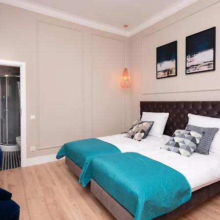 S.lem Boutique - Old Town Apartment